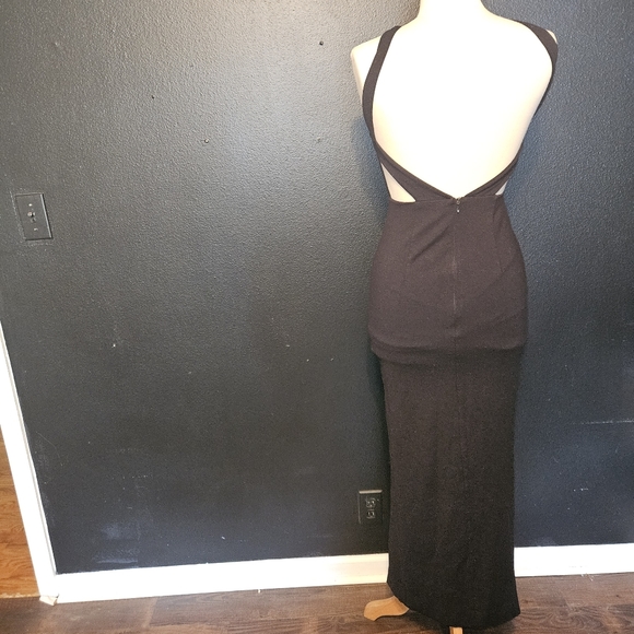 Nicholas Sleek Ponti Split Gown - Picture 4 of 6